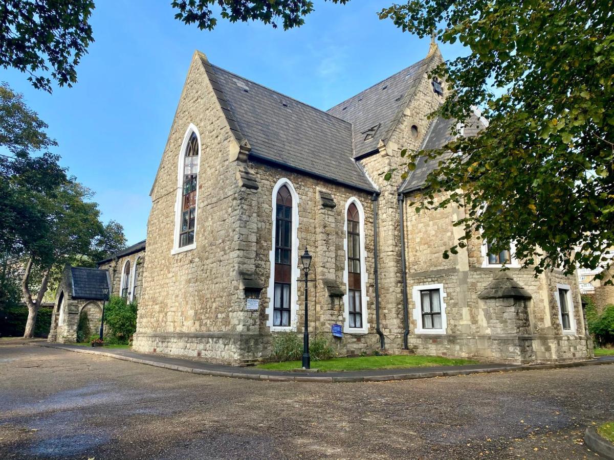 Rare 1-Bed Church Converted Apartment In London Luaran gambar