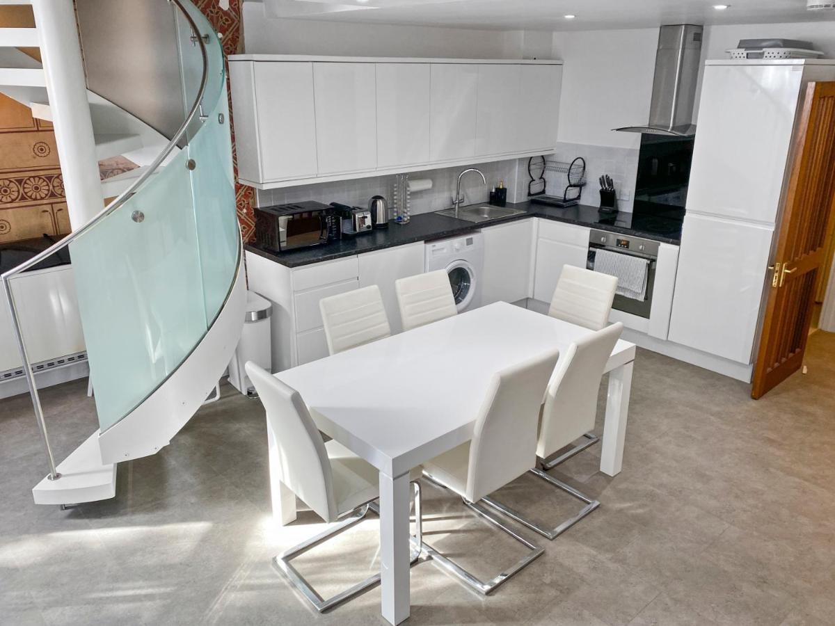 Rare 1-Bed Church Converted Apartment In London Luaran gambar